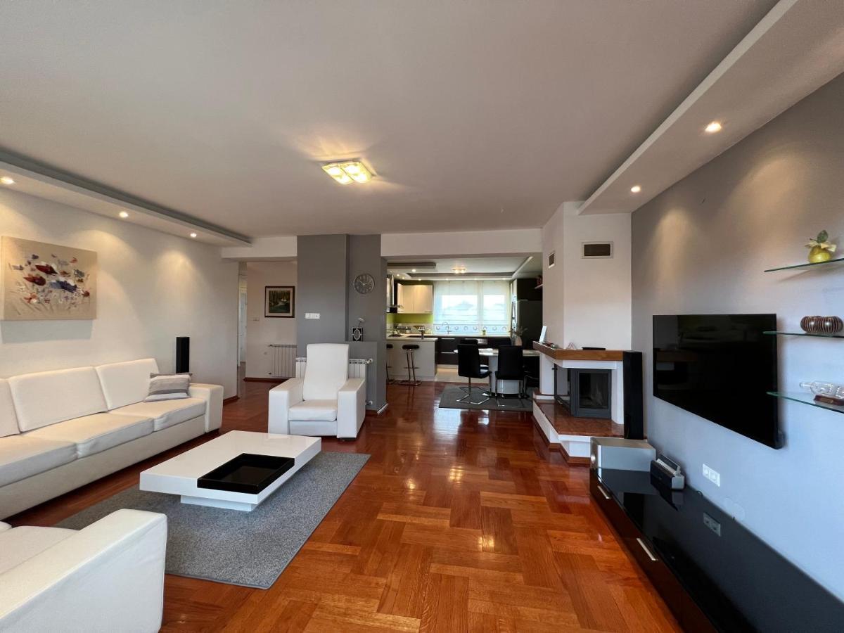 קארלובץ Apartmani Nova מראה חיצוני תמונה