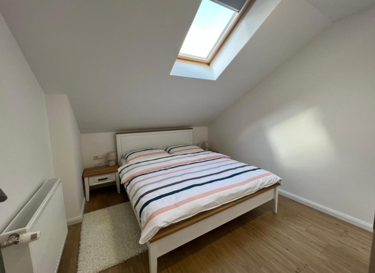 קארלובץ Apartmani Nova מראה חיצוני תמונה