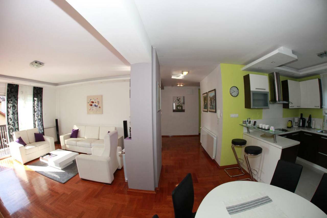 קארלובץ Apartmani Nova מראה חיצוני תמונה