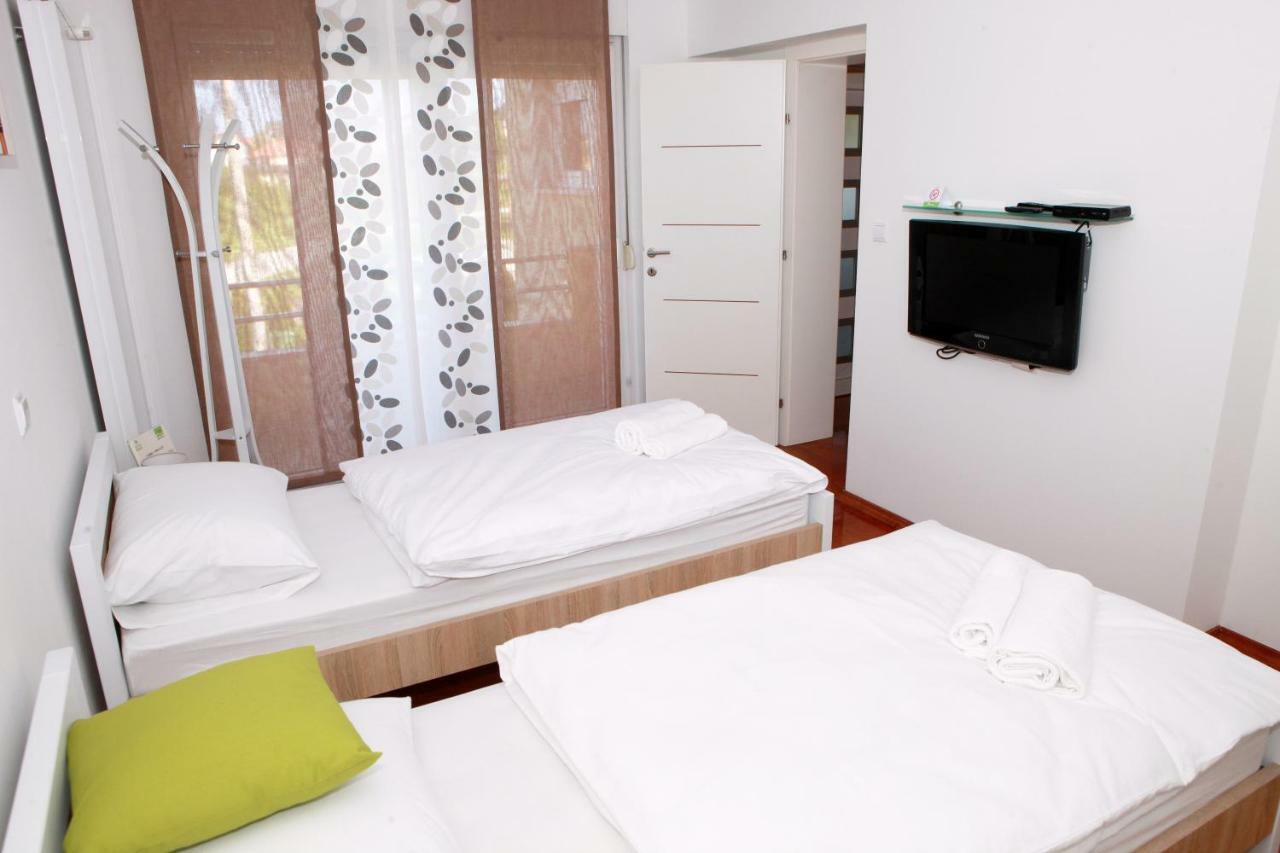 קארלובץ Apartmani Nova מראה חיצוני תמונה