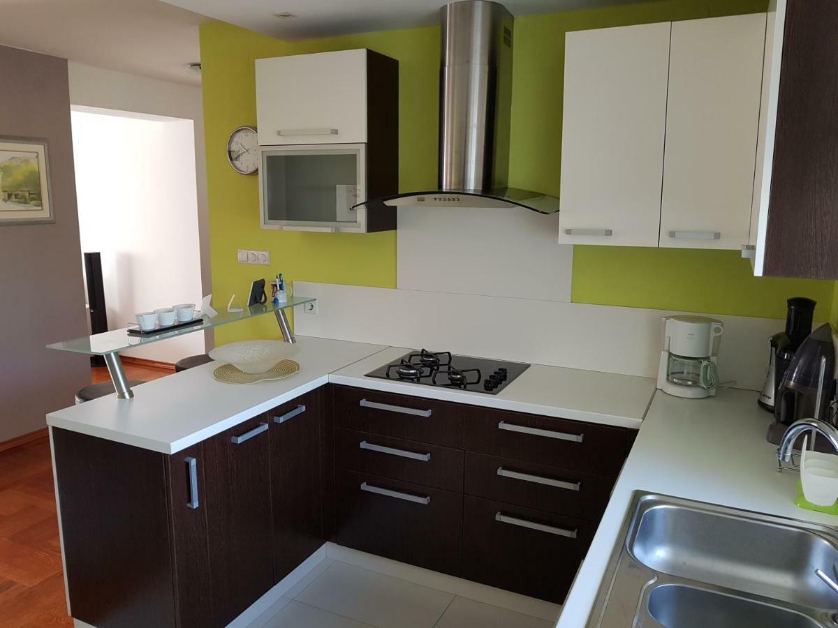 קארלובץ Apartmani Nova מראה חיצוני תמונה