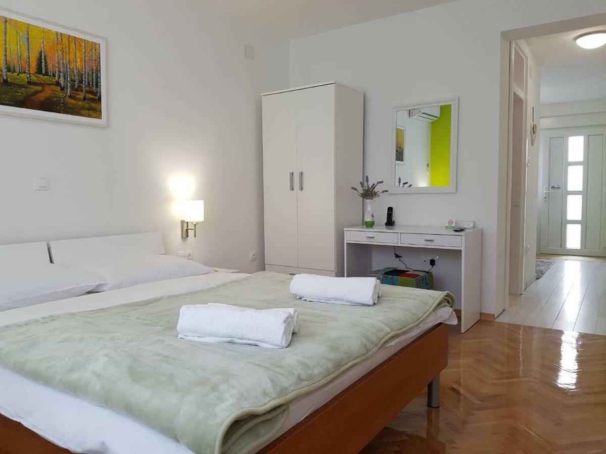 קארלובץ Apartmani Nova מראה חיצוני תמונה