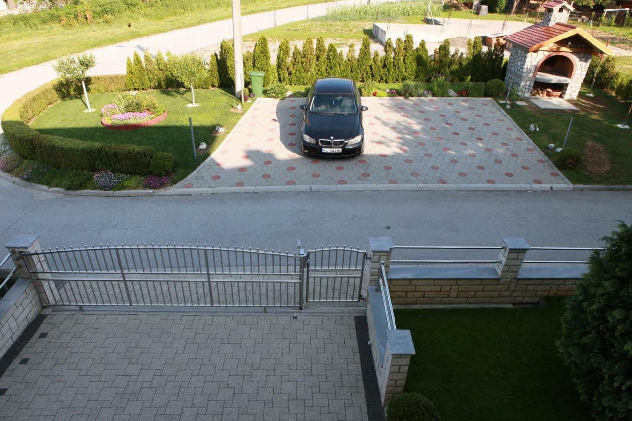 קארלובץ Apartmani Nova מראה חיצוני תמונה